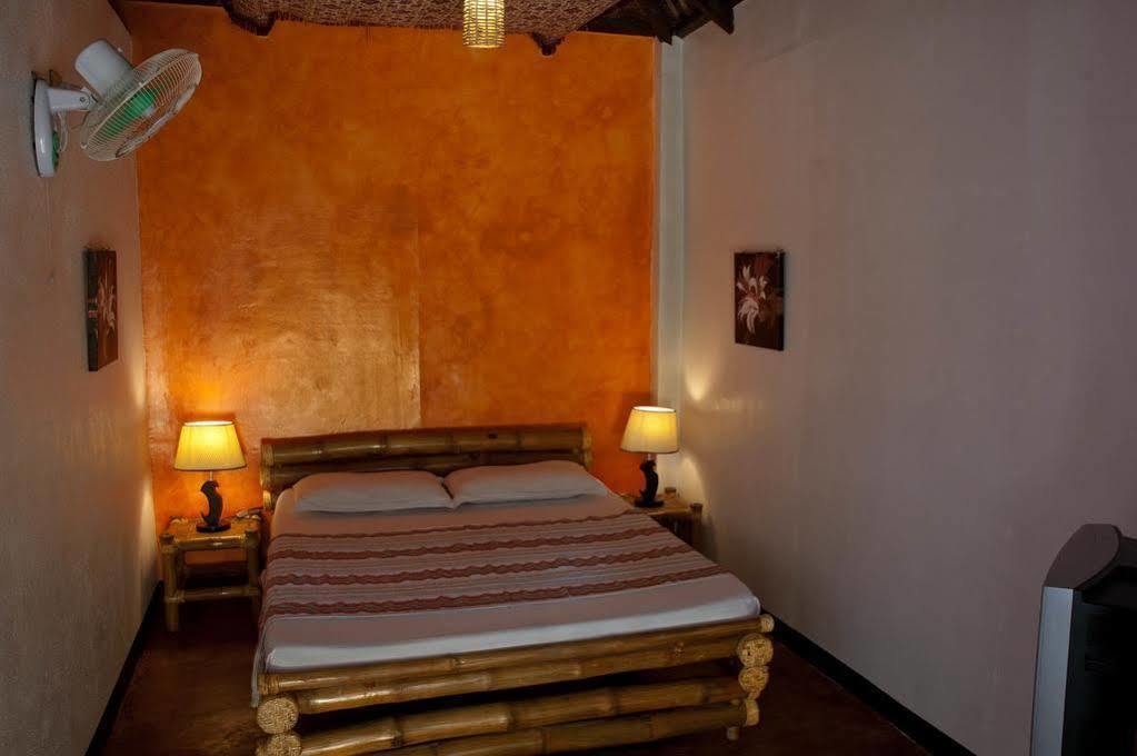 Blue Bayou Bungalows Balabag  ภายนอก รูปภาพ