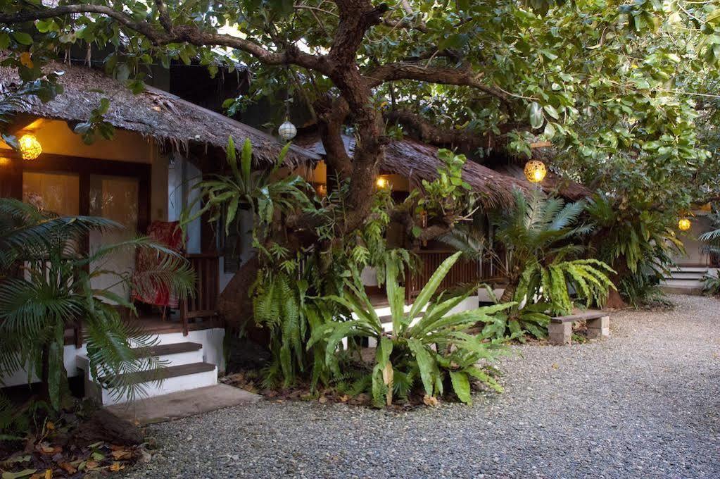 Blue Bayou Bungalows Balabag  ภายนอก รูปภาพ